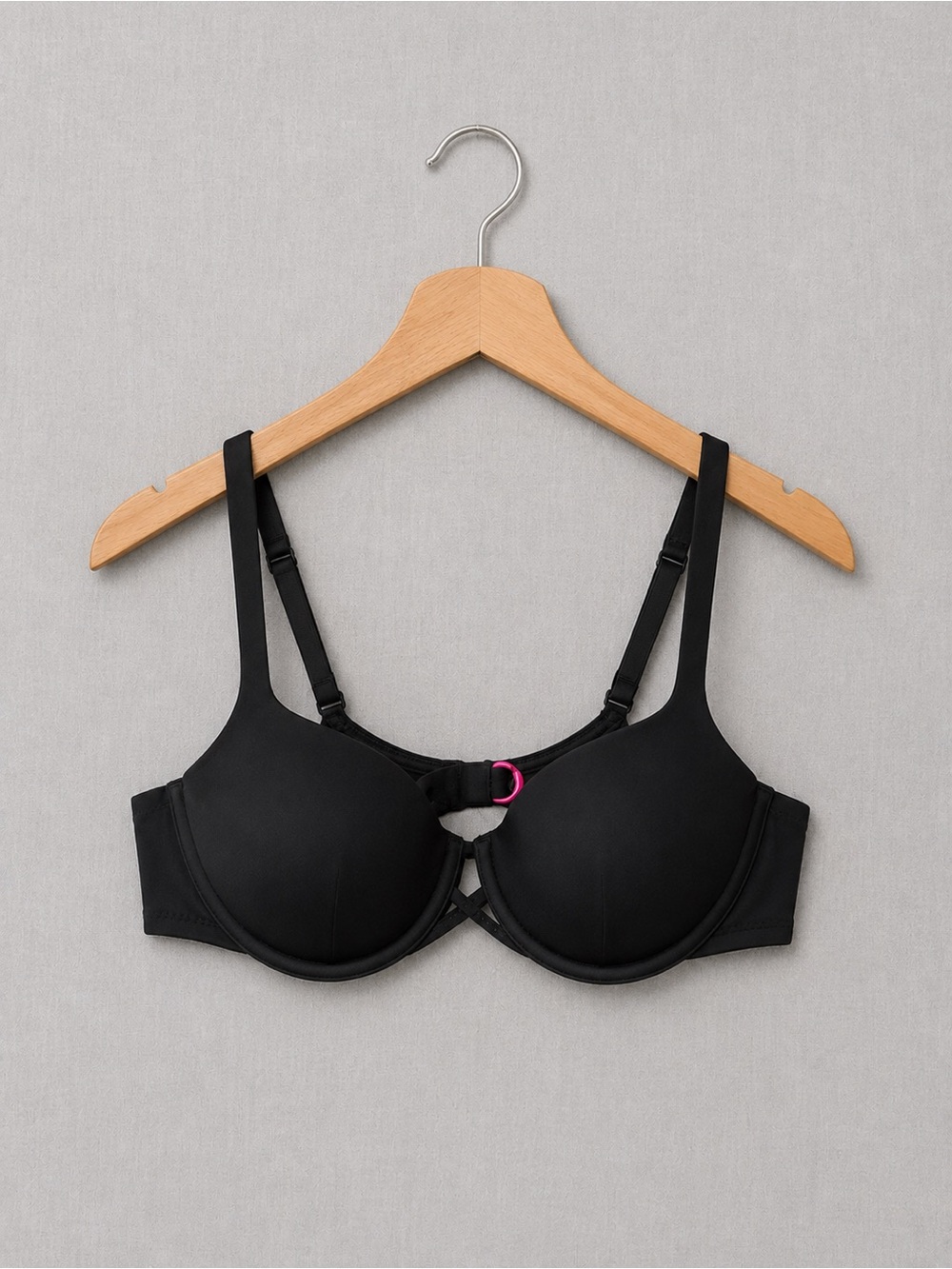 🍒2/25$ La SENZA Black Underwire Bra with Keyhole Accent